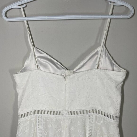 Forever New White Lace Embroidery Midi Dress Sleeveless size 4 - Picture 6 of 9